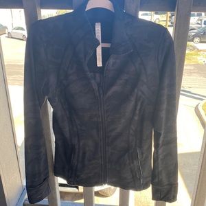 Lululemon Black Camo Swiftly Tech Jacket